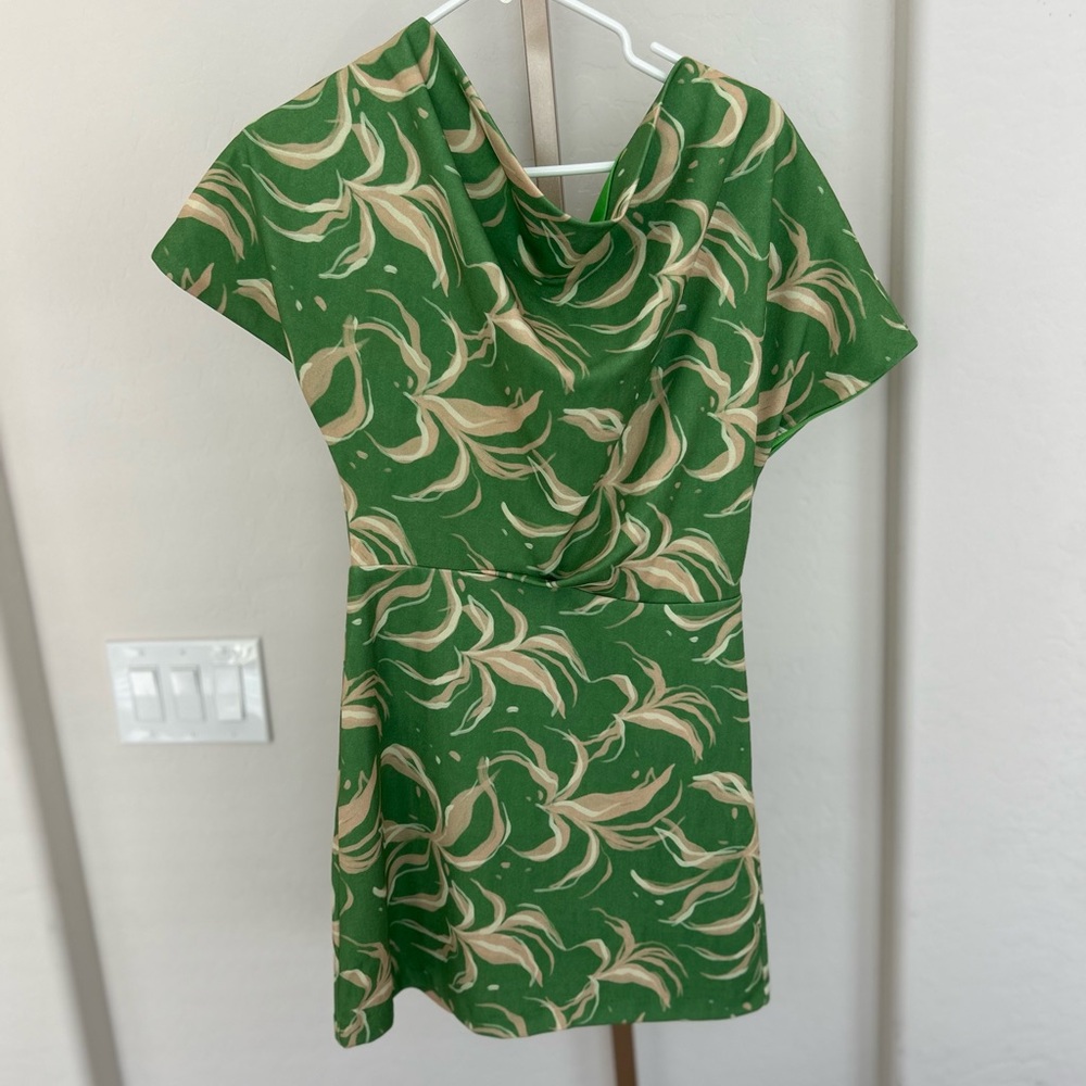 Alexia Admor Suri Draped One-Shoulder Minidress Green Small NWT - Picture 4 of 12